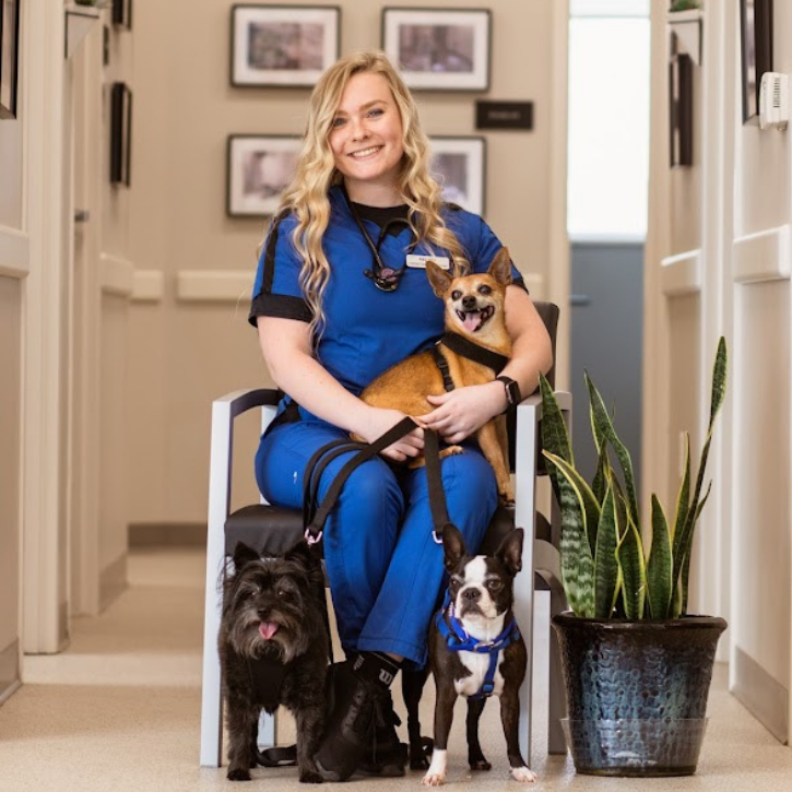 Kelsey, Licensed Veterinary Technician